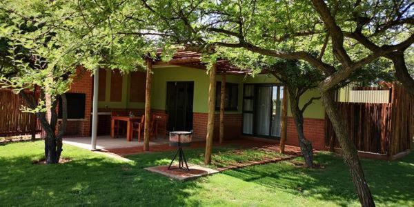 Chameleon Bush Lodge Hammanskraal Dış mekan fotoğraf